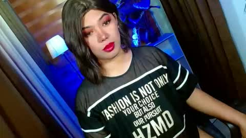 Miss OLIVIA online show from February 25, 9:25 am