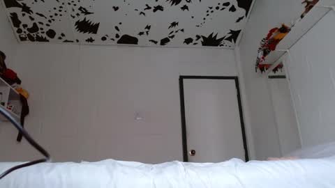 Jeannifer online show from February 17, 12:13 pm