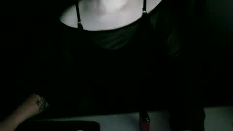 pale_prince67 online show from June 26, 5:12 am
