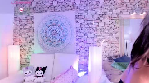 Palmer  online show from April 25, 8:28 pm