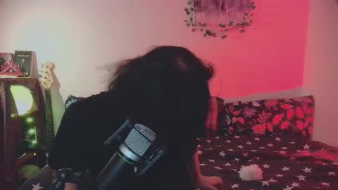 In bio online show from November 9, 1:28 am