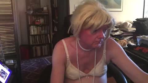 Pantyvioletlace online show from September 19, 10:37 pm