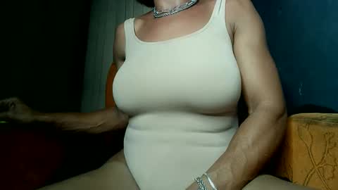 PAOLLA 23CM online show from June 2, 2:57 am