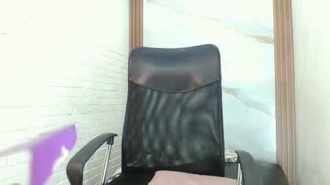 Penelopee Rouse online show from October 17, 8:56 pm