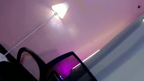 petite_steffi69 online show from May 5, 10:10 am