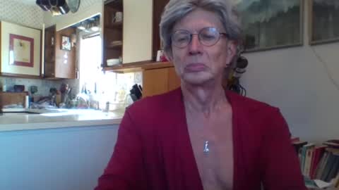 Snapshot of phillipa1023 chatting on March 10, 3:30 pm phillipa online show from March 10, 3:30 pm