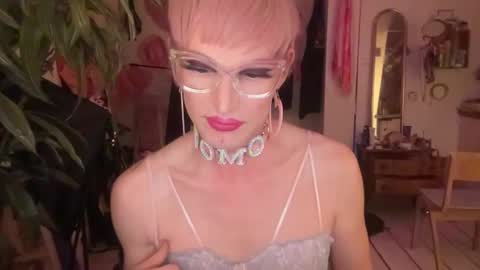 pinkfag online show from April 27, 6:39 pm