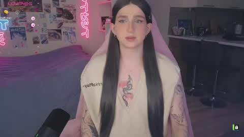 pinkvenom_ online show from May 5, 4:57 pm