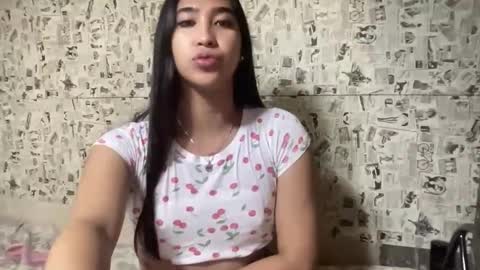 pixie_monstercock69 online show from November 18, 11:15 pm