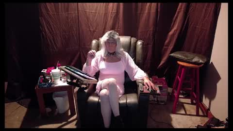 playtoy online show from March 9, 3:12 am