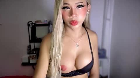 GODDESS PRECIOUS online show from April 27, 7:01 pm