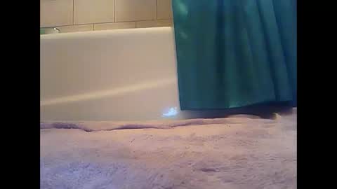 feet online show from February 21, 9:34 am