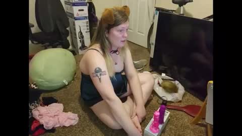 puppygirllovestobeg online show from March 18, 6:02 am