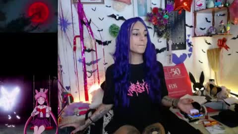 purplekattlyn online show from May 3, 5:23 am
