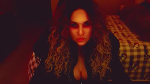 Kitty online show from March 19, 9:59 pm