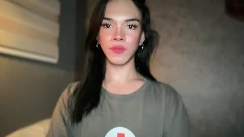 QUEEN online show from June 27, 12:22 pm