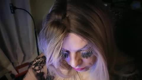 ViVaLuvLicious online show from December 30, 2:42 am