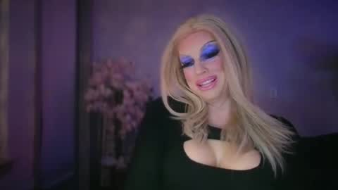 ViVaLuvLicious online show from February 22, 3:53 am