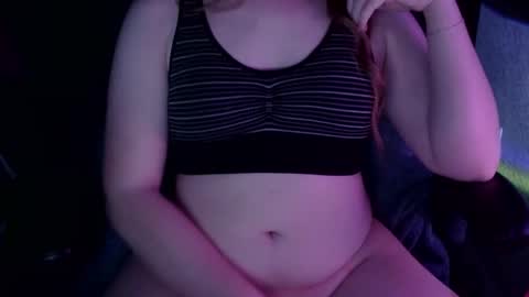 raeluv333 online show from March 4, 12:39 am