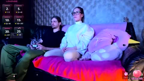 Snapshot of rainbowpony420 chatting on February 15, 4:23 pm Joline and Alexa online show from February 15, 4:23 pm