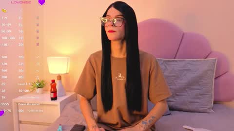 Cattleya Exposito  online show from November 25, 4:20 pm