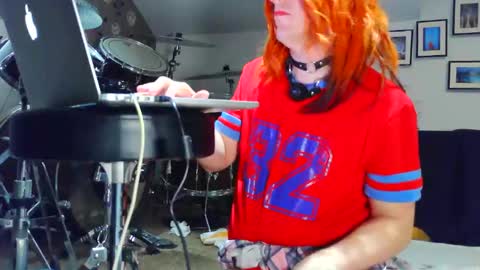 realkinkyquinn online show from April 21, 1:42 am