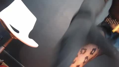 Rebeccalachaude online show from March 8, 11:59 am