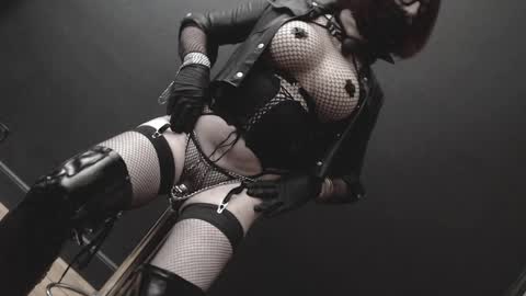 Rebeccalachaude online show from September 15, 8:19 am