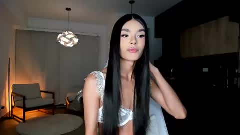  REICHEL  online show from July 5, 2:05 am