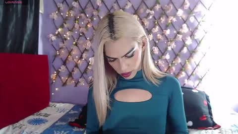 Margot Ferrer online show from April 28, 5:12 am