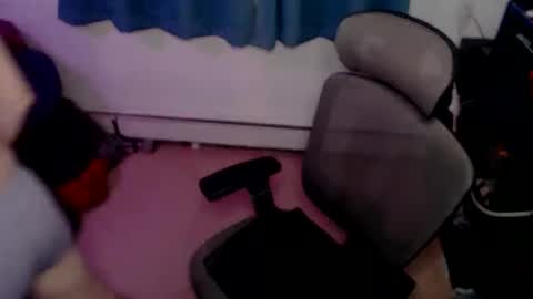 Ryff Burnz online show from December 5, 6:18 am