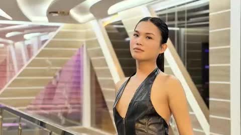 Nadine online show from November 9, 3:46 pm