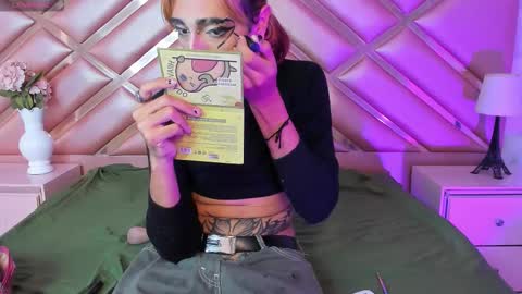 Sandy Houston  online show from March 5, 2:22 pm