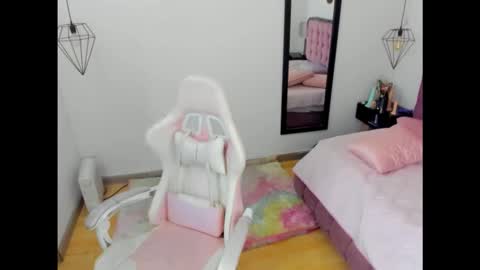 Sang online show from March 16, 8:01 pm