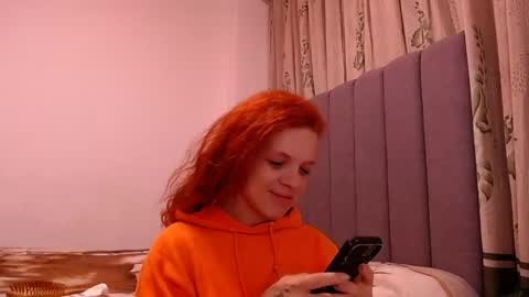 sara_johnson__ online show from April 27, 10:24 am