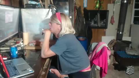 CdSissySarah online show from March 6, 2:06 am