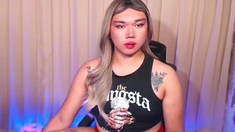 Snapshot of sassyffyra69 chatting on February 26, 2:48 am MARIO LABO online show from February 26, 2:48 am