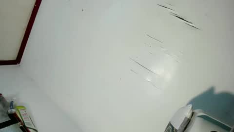 scarlet_hugecock online show from March 18, 12:01 am