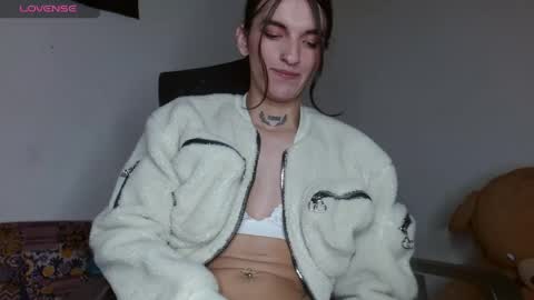 scarlet online show from April 28, 2:27 am