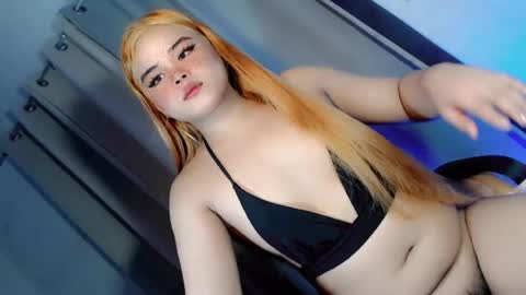 kwen online show from July 25, 10:02 am
