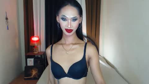 ashly online show from June 8, 7:19 am