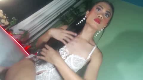 senyora_evangelista online show from May 6, 2:45 pm