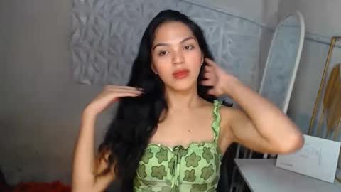 Bella online show from May 10, 2:11 pm
