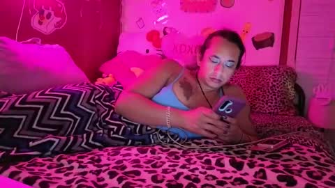 sexiwhiskey699 online show from May 3, 11:42 pm