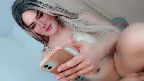 Snapshot of sexy_blaire chatting on October 21, 1:09 am Haley Blaire online show from October 21, 1:09 am