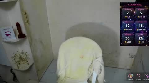 sexyfatcock69 online show from May 1, 1:37 pm