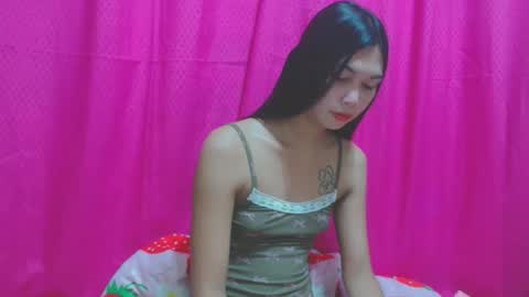 sexyhornyts4u online show from April 30, 1:55 am