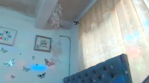 Venus Independent Model online show from February 5, 4:59 pm