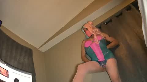 shania_bang online show from October 29, 3:37 am