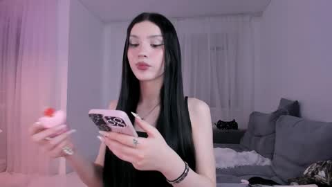 Sharon online show from May 24, 11:13 pm